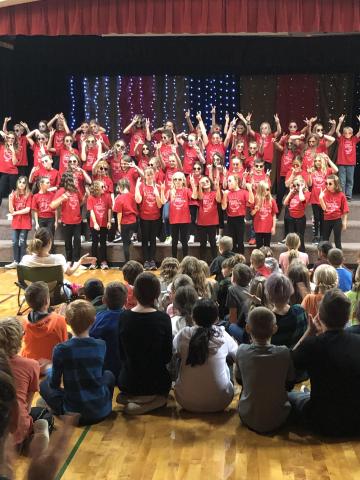 Students in the Musical Review Performance
