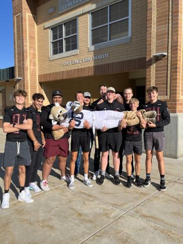 Maple Mountain Football Players Visit For Green Ribbon Week.